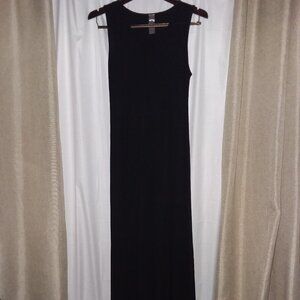 Black sleeveless maxi dress
